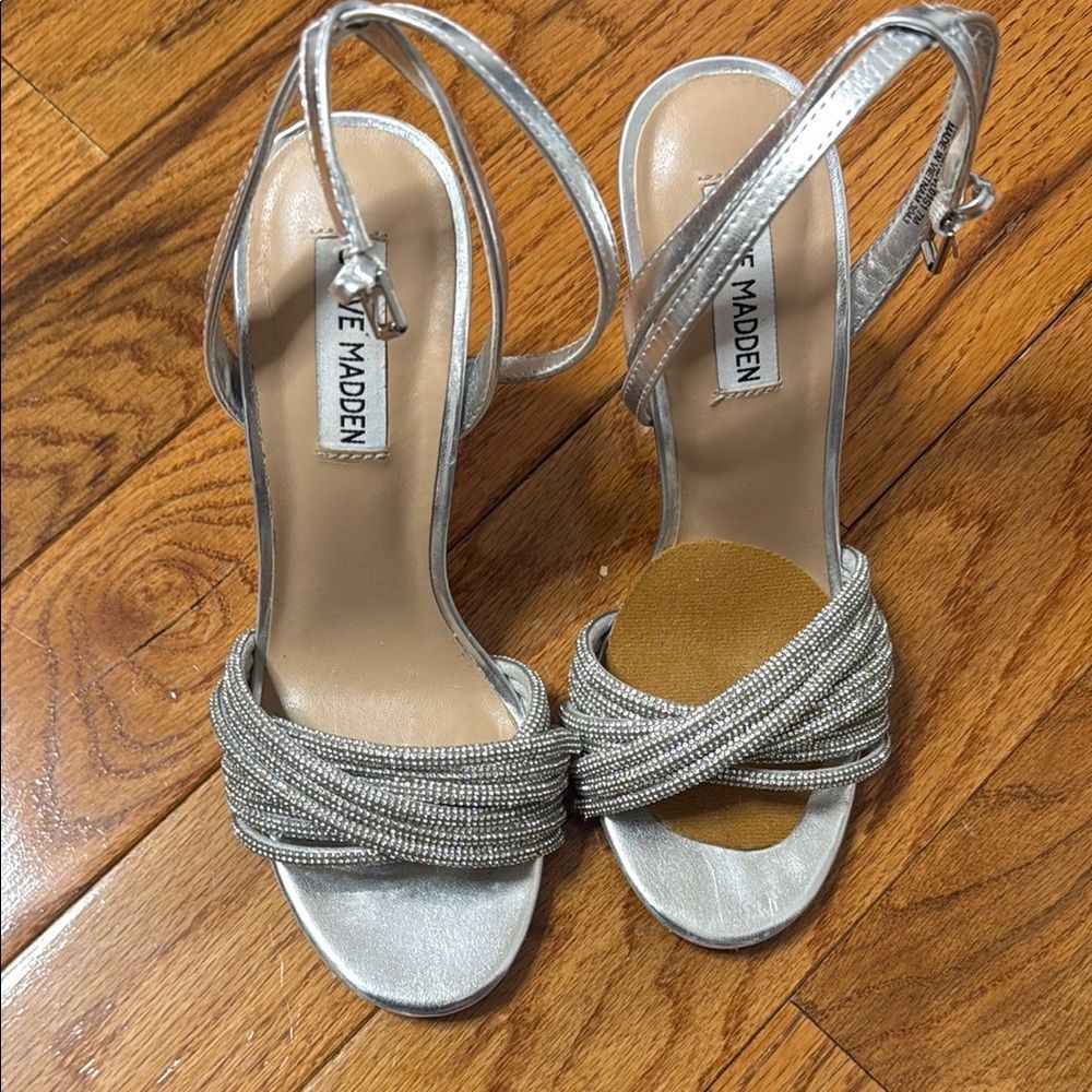 Steve Madden Silver Beaded Strappy Sandals